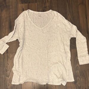 Women's American eagle off white V-Neck Top